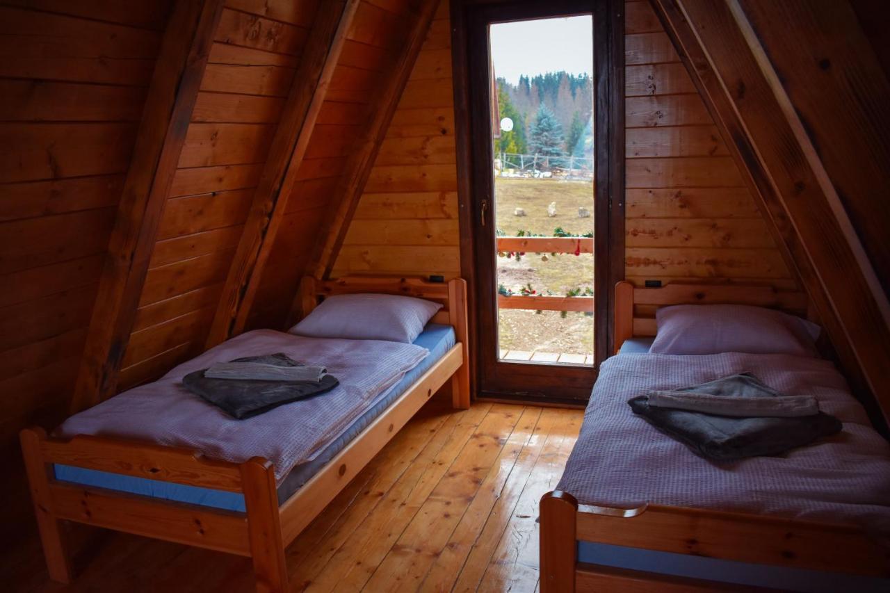 Vikendica Tromedja Chalet *